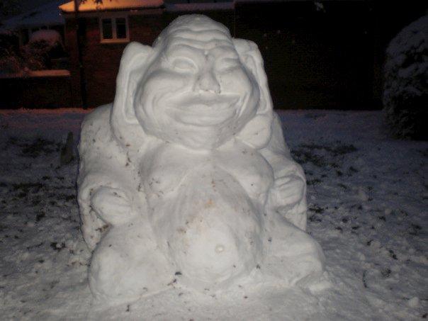 Snow Budda spotted in Wantage, Oxford