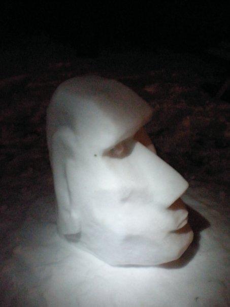 Long way from home: a frozen Easter Island head found in Oxfordshire