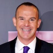 Martin Lewis reveals how HSBC's online bonus saver account could earn you hundreds .