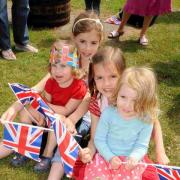 Sun shines on Downton's Jubilee party
