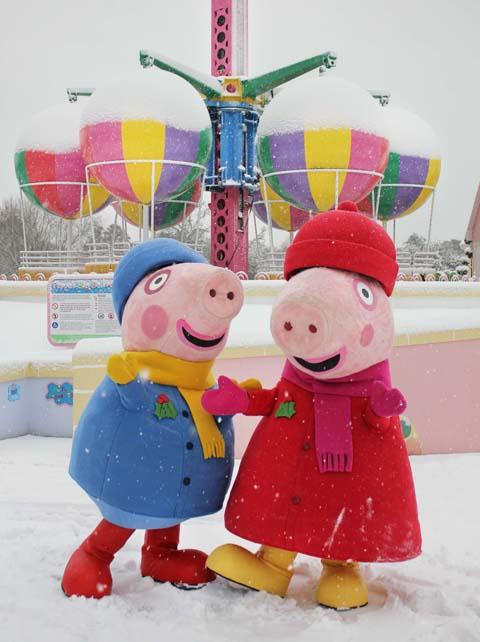 Lisa Barry sent this picture of Peppa Pig and George wrapped up in their winter woolies to play in the snow at Peppa Pig World at Paulton's Park.