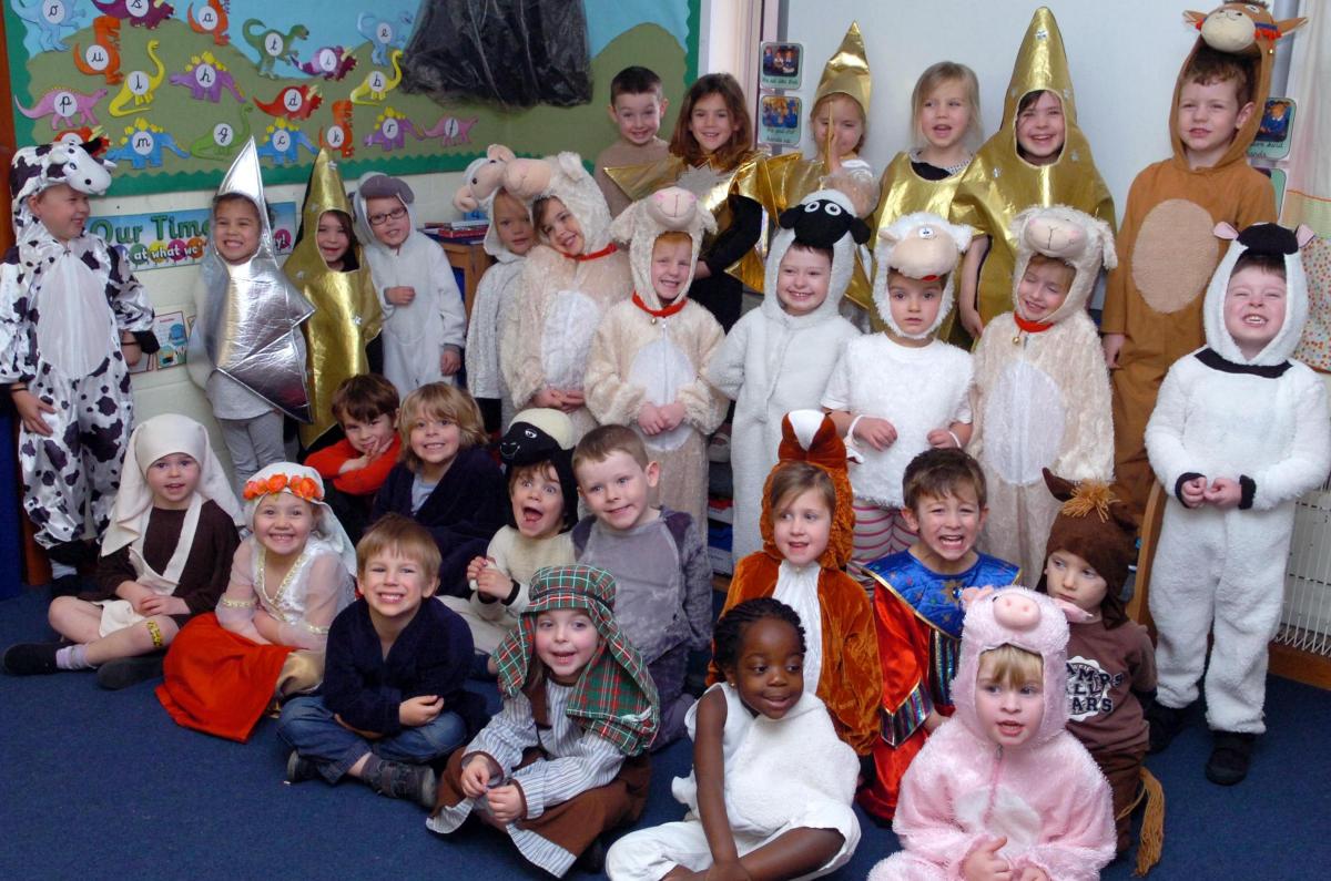 Netheravon All Saints Primary School Nativity. DC6019P1