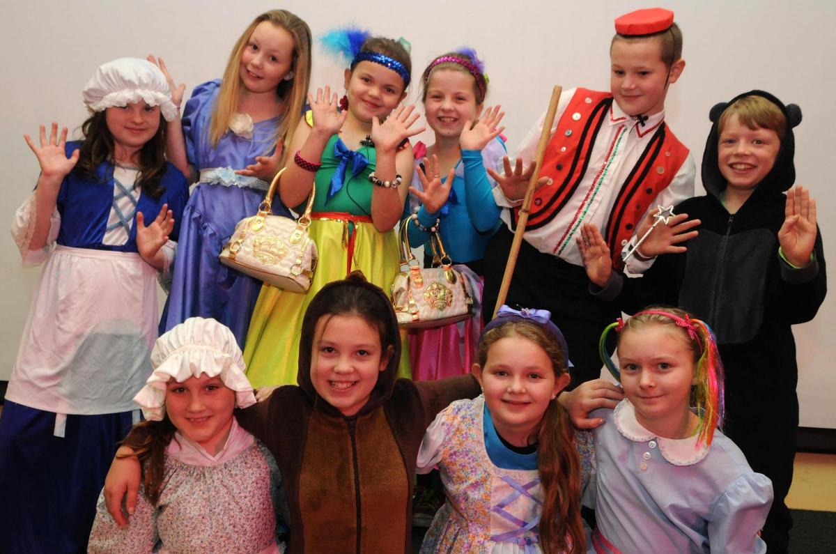 Woodford Valley Primary Academy Christmas play Happily Ever After written by teacher Colin Martin. DC6039P2