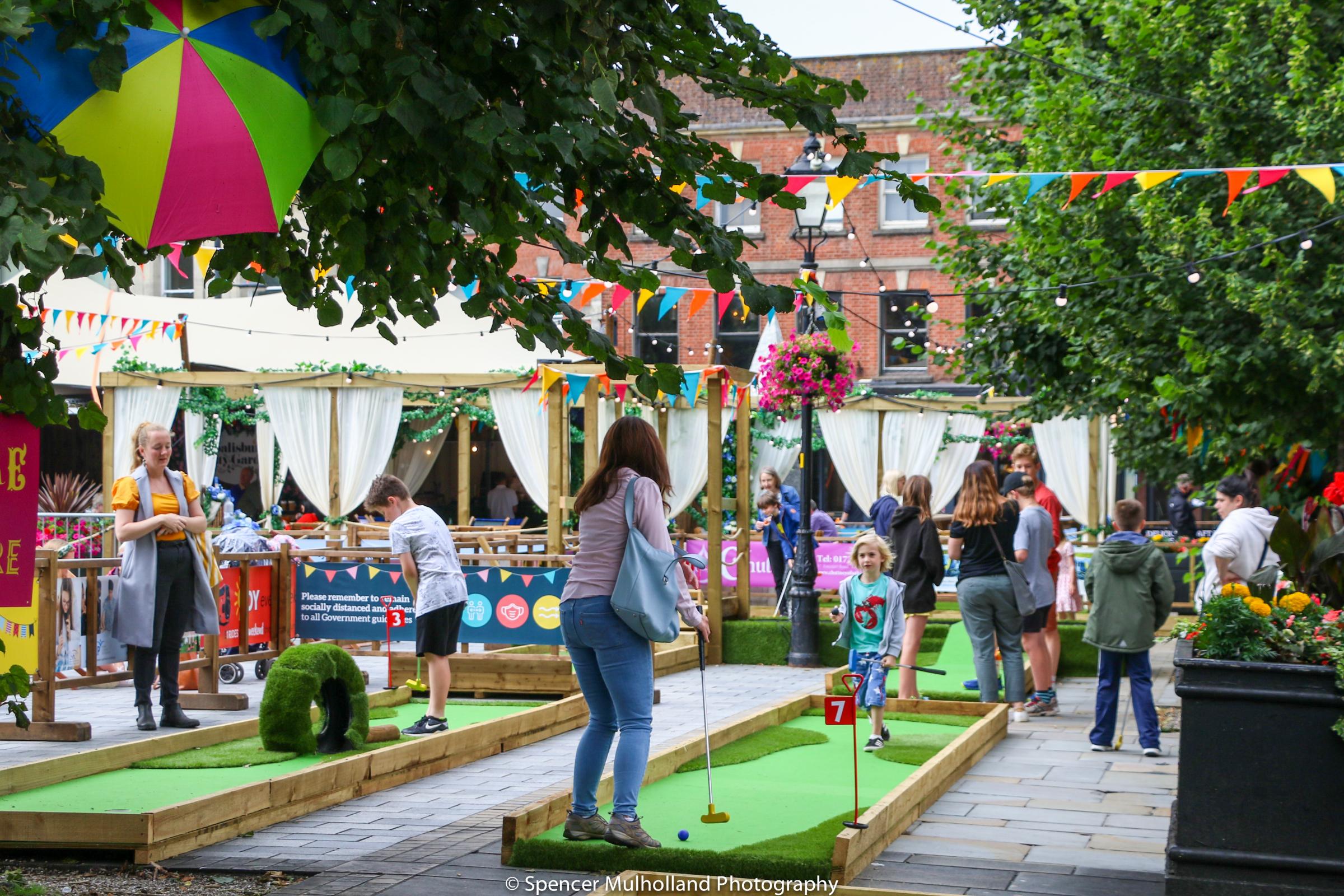Fayre on the Square brings golf, food and drink to Salisbury