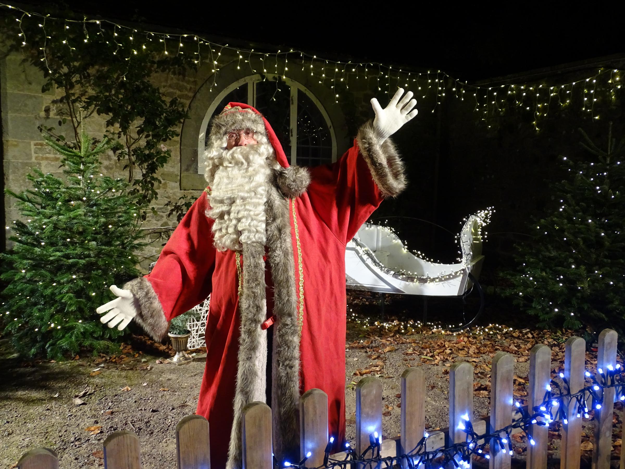 Christmas at Stourhead illuminated tour 