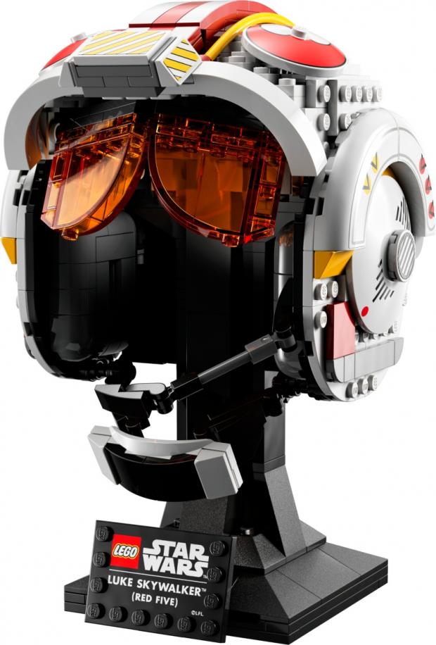 Salisbury Journal: Star Wars™ Luke Skywalker (Red Five) Helmet by LEGO. (Disney)