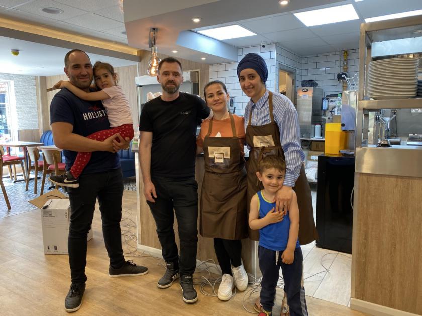 Türk lezzetleri sunan Charlie’s Café Salisbury’de açılıyor