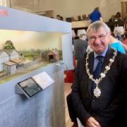 Mayor Councillor Andrew Kinsey and SSWRS Chairman Kevin Babey.