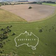 Here's how you can volunteer to look after a giant chalk map of Australia