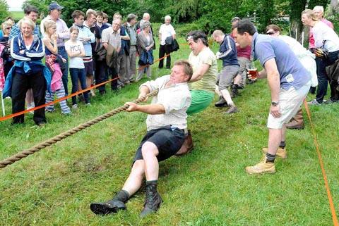 The Woodford Warriors taking part in the Woodford Valley Jubilee tug of war. DC1651P02