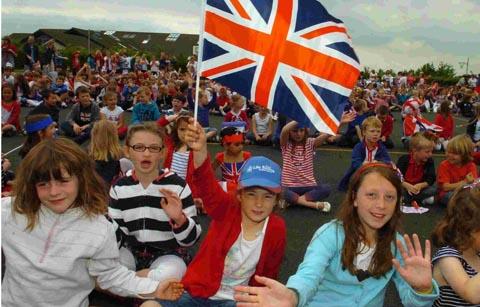 St Mark's Junior School, Wyndham Park Infant School and Exeter House School joined forces for a big Jubilee celebration. DC1628P15