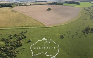 Here's how you can volunteer to look after a giant chalk map of Australia