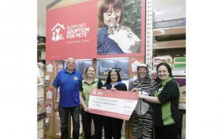 Harry Theobald (Salisbury and District Cats Protection), Lorraine Dray (Pets at Home) with Jo Tapper and Ali Theobald (Salisbury and District Cats Protection), and Pets at Home deputy manager Jenny Scott (35410506)